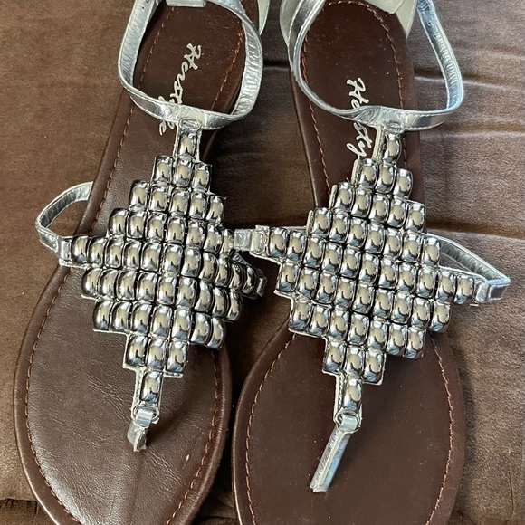 Brand new - Picture 2 of 2